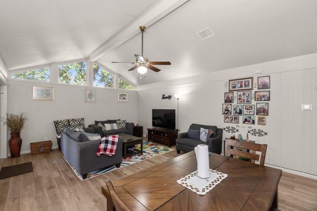 2114 Savanna Court S, League City, TX 77573