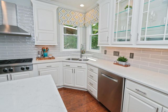 2121 Tucker Trail, Lewis Center, OH 43035