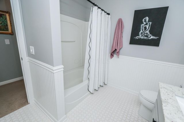 2121 Tucker Trail, Lewis Center, OH 43035