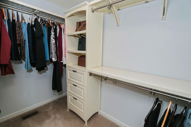 2121 Tucker Trail, Lewis Center, OH 43035