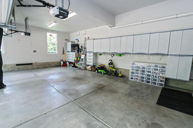 2121 Tucker Trail, Lewis Center, OH 43035
