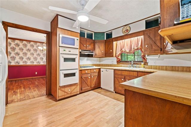 1996 Thomas Road, Canton, GA 30115