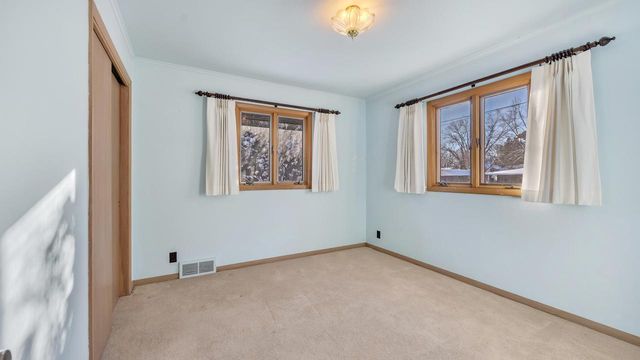 517 Richmond AVENUE, Sheboygan Falls, WI 53085