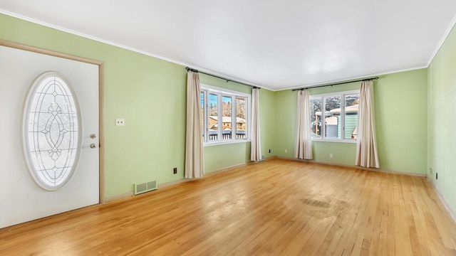 517 Richmond AVENUE, Sheboygan Falls, WI 53085