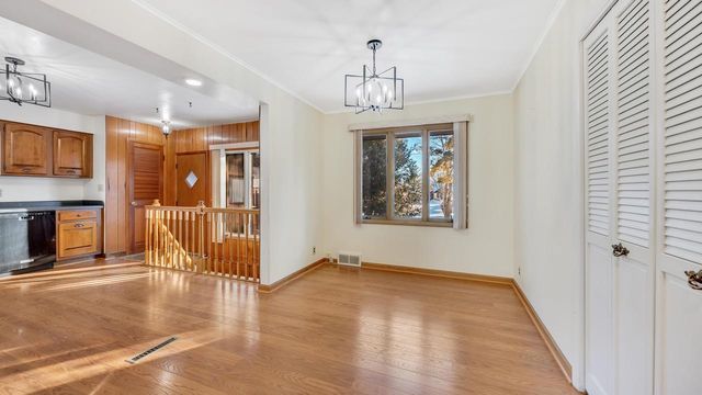 517 Richmond AVENUE, Sheboygan Falls, WI 53085