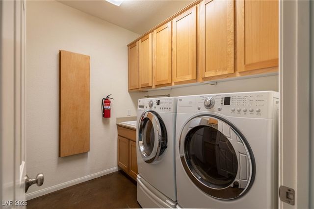 264 Chestnut Ridge Circle, Henderson, NV 89012