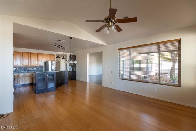 264 Chestnut Ridge Circle, Henderson, NV 89012