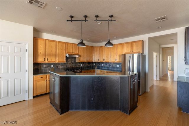 264 Chestnut Ridge Circle, Henderson, NV 89012