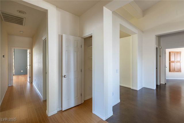 264 Chestnut Ridge Circle, Henderson, NV 89012