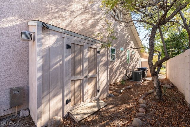 264 Chestnut Ridge Circle, Henderson, NV 89012