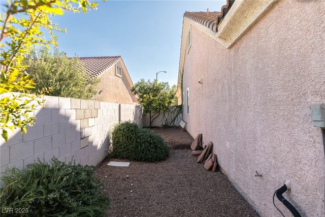 264 Chestnut Ridge Circle, Henderson, NV 89012