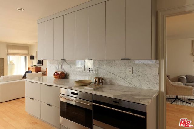 507 N Lucerne Boulevard, Los Angeles, CA 90004