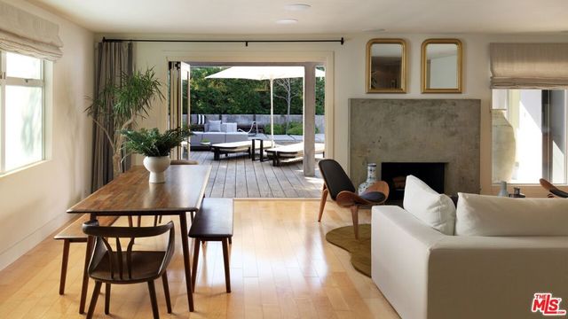 507 N Lucerne Boulevard, Los Angeles, CA 90004