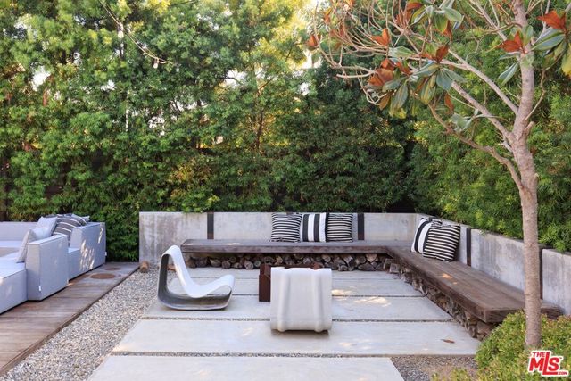 507 N Lucerne Boulevard, Los Angeles, CA 90004