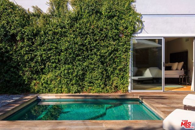 507 N Lucerne Boulevard, Los Angeles, CA 90004