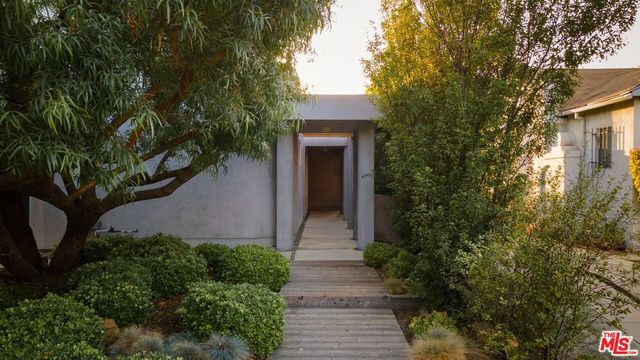 507 N Lucerne Boulevard, Los Angeles, CA 90004