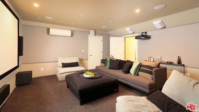 507 N Lucerne Boulevard, Los Angeles, CA 90004