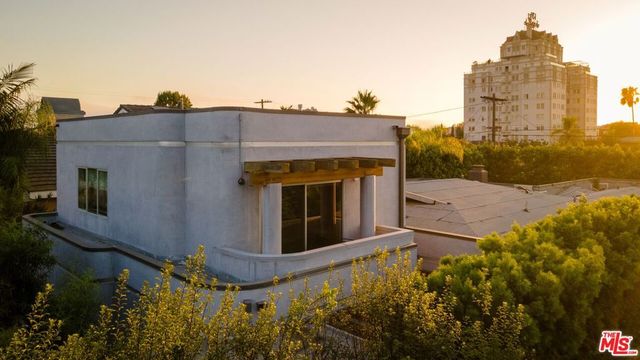 507 N Lucerne Boulevard, Los Angeles, CA 90004