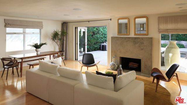 507 N Lucerne Boulevard, Los Angeles, CA 90004