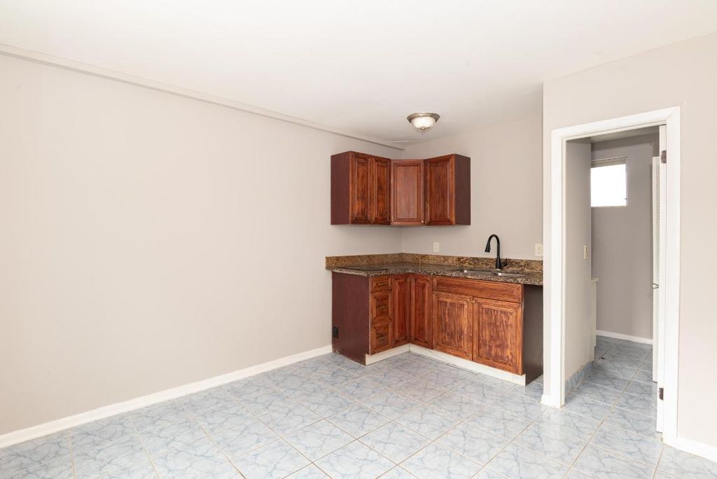 438 Roseland Drive, West Palm Beach, FL 33405