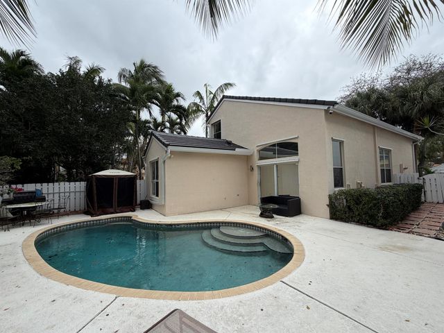 5655 La Quinta Court, Lake Worth, FL 33463
