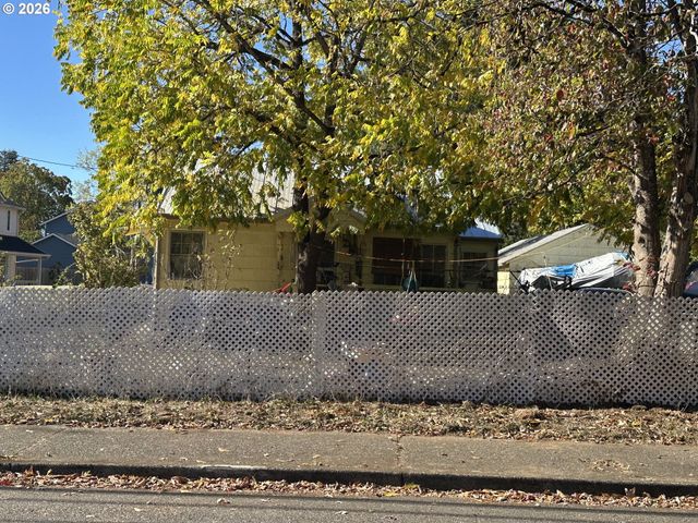 4035 Se 100TH Ave, Portland, OR 97266