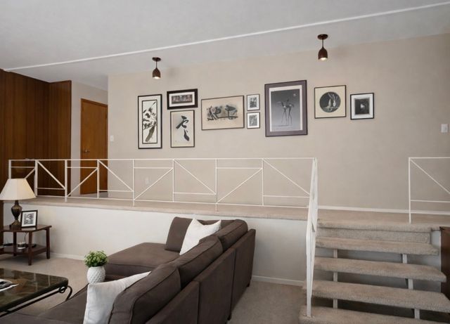 17 Roricks Glen Parkway, Elmira, NY 14905