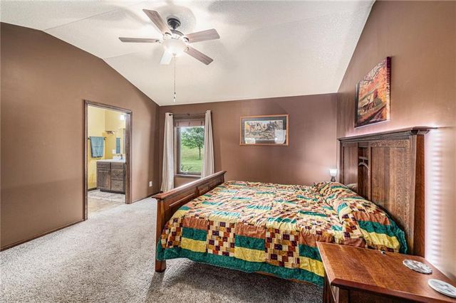 9750 SW 200th Street, Smithville, MO 64089