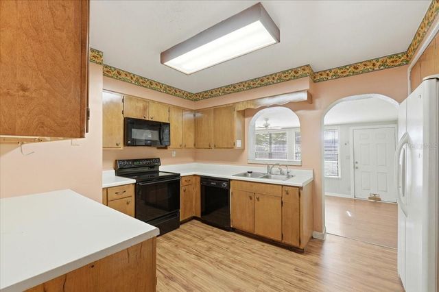 2218 AVENUE B SW, Winter Haven, FL 33880