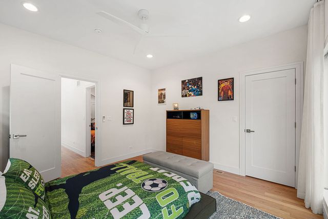 3428 N Kilbourn Avenue, Chicago, IL 60641