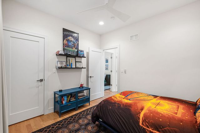 3428 N Kilbourn Avenue, Chicago, IL 60641