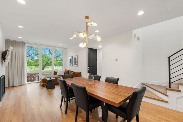 3428 N Kilbourn Avenue, Chicago, IL 60641