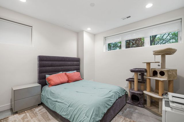 3428 N Kilbourn Avenue, Chicago, IL 60641