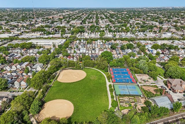 3428 N Kilbourn Avenue, Chicago, IL 60641