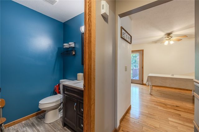 754 Chestnut Street, Geneva, OH 44041