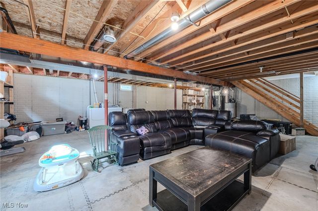 754 Chestnut Street, Geneva, OH 44041