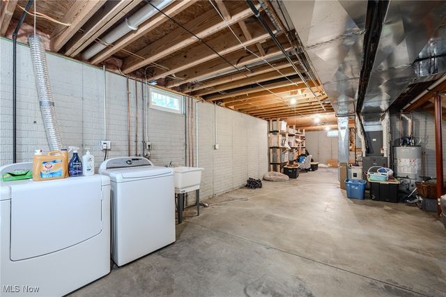 754 Chestnut Street, Geneva, OH 44041