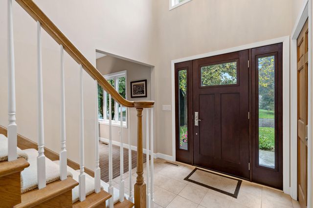 3402 Fairfax Lane, Woodbury, MN 55129