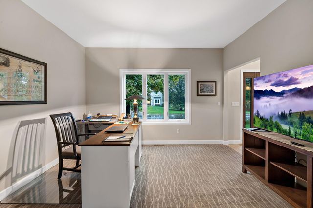 3402 Fairfax Lane, Woodbury, MN 55129