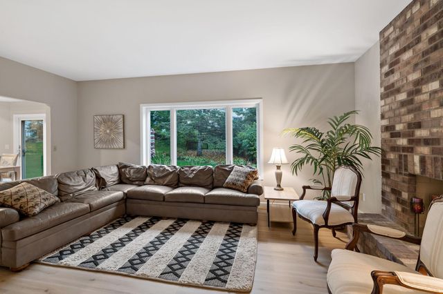 3402 Fairfax Lane, Woodbury, MN 55129