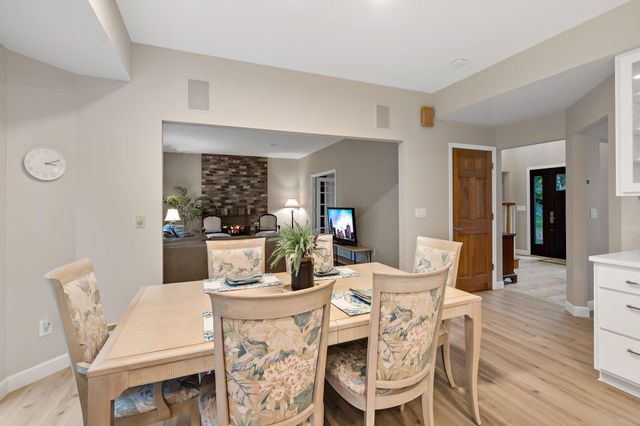 3402 Fairfax Lane, Woodbury, MN 55129