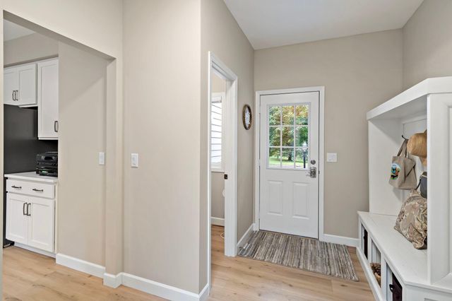 3402 Fairfax Lane, Woodbury, MN 55129