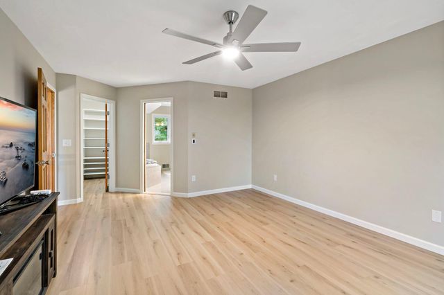 3402 Fairfax Lane, Woodbury, MN 55129