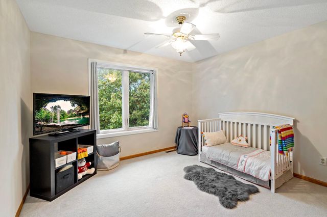 3402 Fairfax Lane, Woodbury, MN 55129