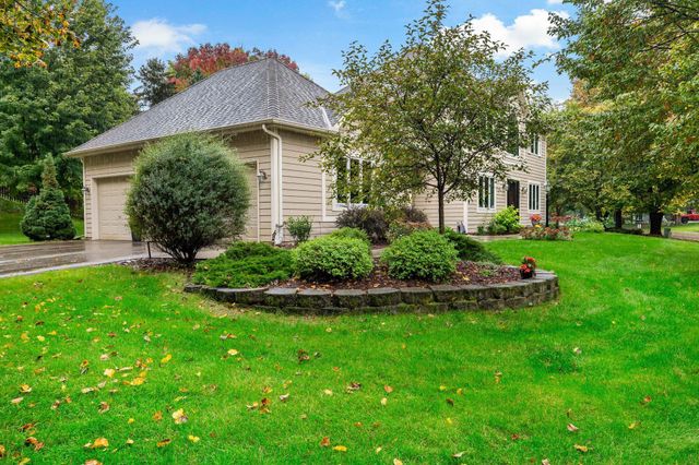 3402 Fairfax Lane, Woodbury, MN 55129