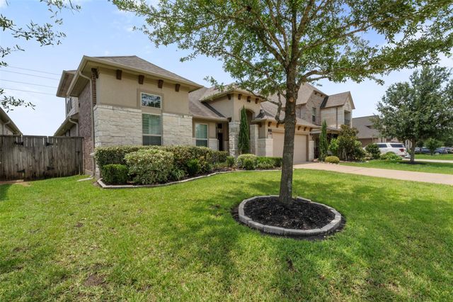 20123 Cascading Falls Boulevard, Cypress, TX 77433