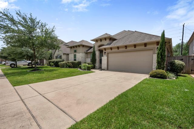 20123 Cascading Falls Boulevard, Cypress, TX 77433