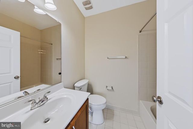 22603 WILLINGTON SQ, Ashburn, VA 20148