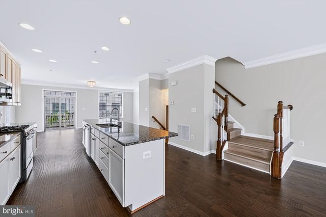 22603 WILLINGTON SQ, Ashburn, VA 20148