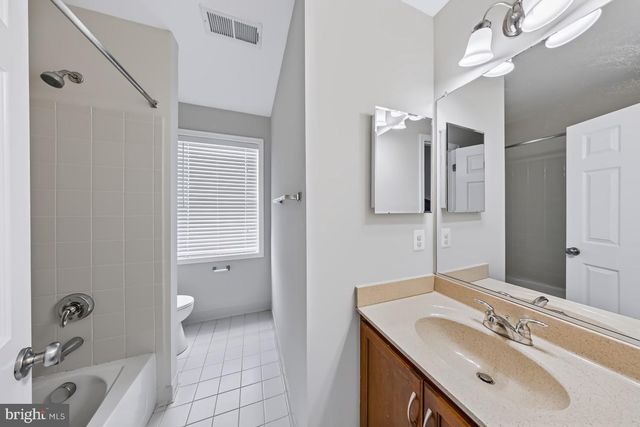 22603 WILLINGTON SQ, Ashburn, VA 20148